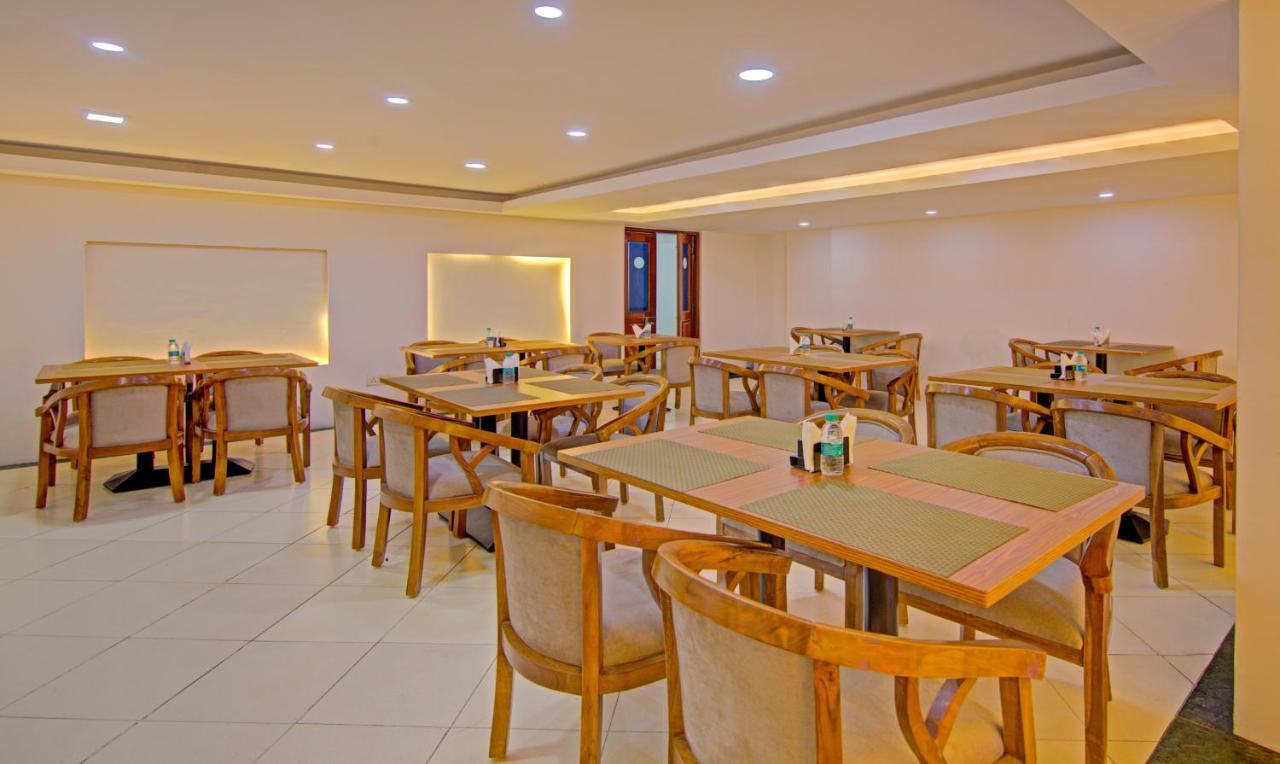 Treebo Corporate Park Hotel New Delhi Ngoại thất bức ảnh